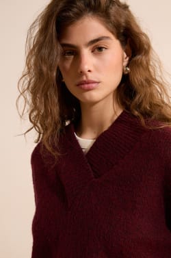 Pull col V en maille;${refinementColor}