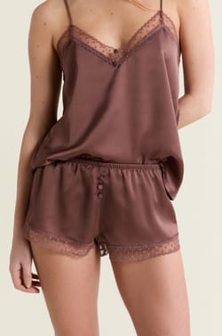 Short de pyjama satin&eacute;;${refinementColor}