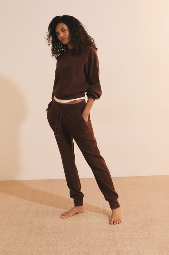 Pantalon de pyjama en velours c&ocirc;tel&eacute;;${refinementColor}