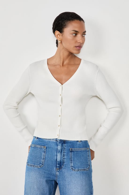 Gilet manches longues en maille fine;${refinementColor}