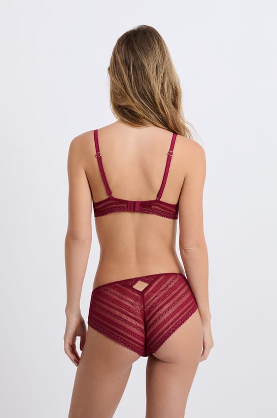 Bra No.2 - The plunge push-up bra in lace;${refinementColor}