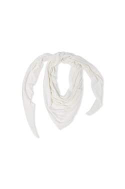 Foulard triangle en maille;${refinementColor}