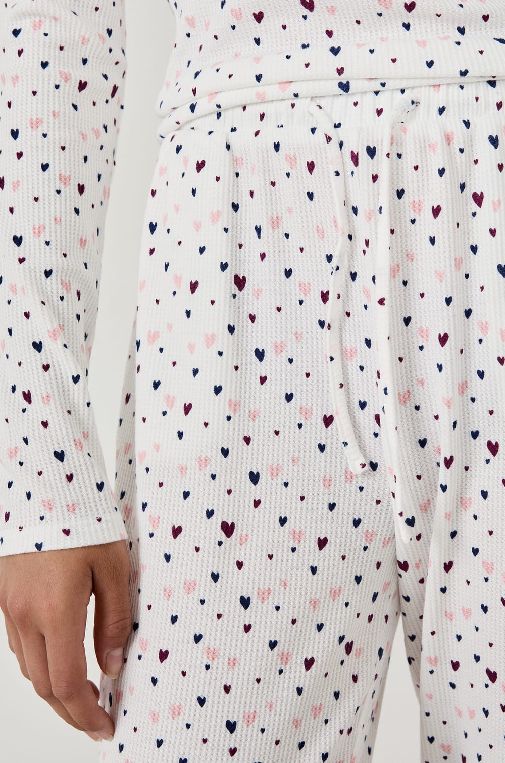 Pantalon de pyjama à imprimé cœurs;${refinementColor}