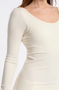 Long-sleeved round neck t-shirt with integrated bra;${refinementColor}