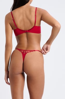 String en broderie;${refinementColor}