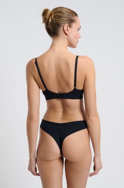 Soutien-gorge N.8 - Le triangle sans armatures;${refinementColor}