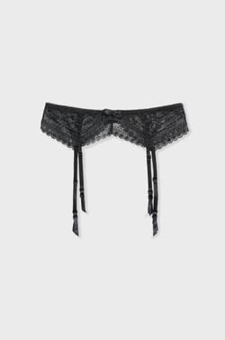 Porte-jarretelles en dentelle;${refinementColor}