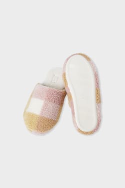 Chaussons mules polaires à carreaux;${refinementColor}