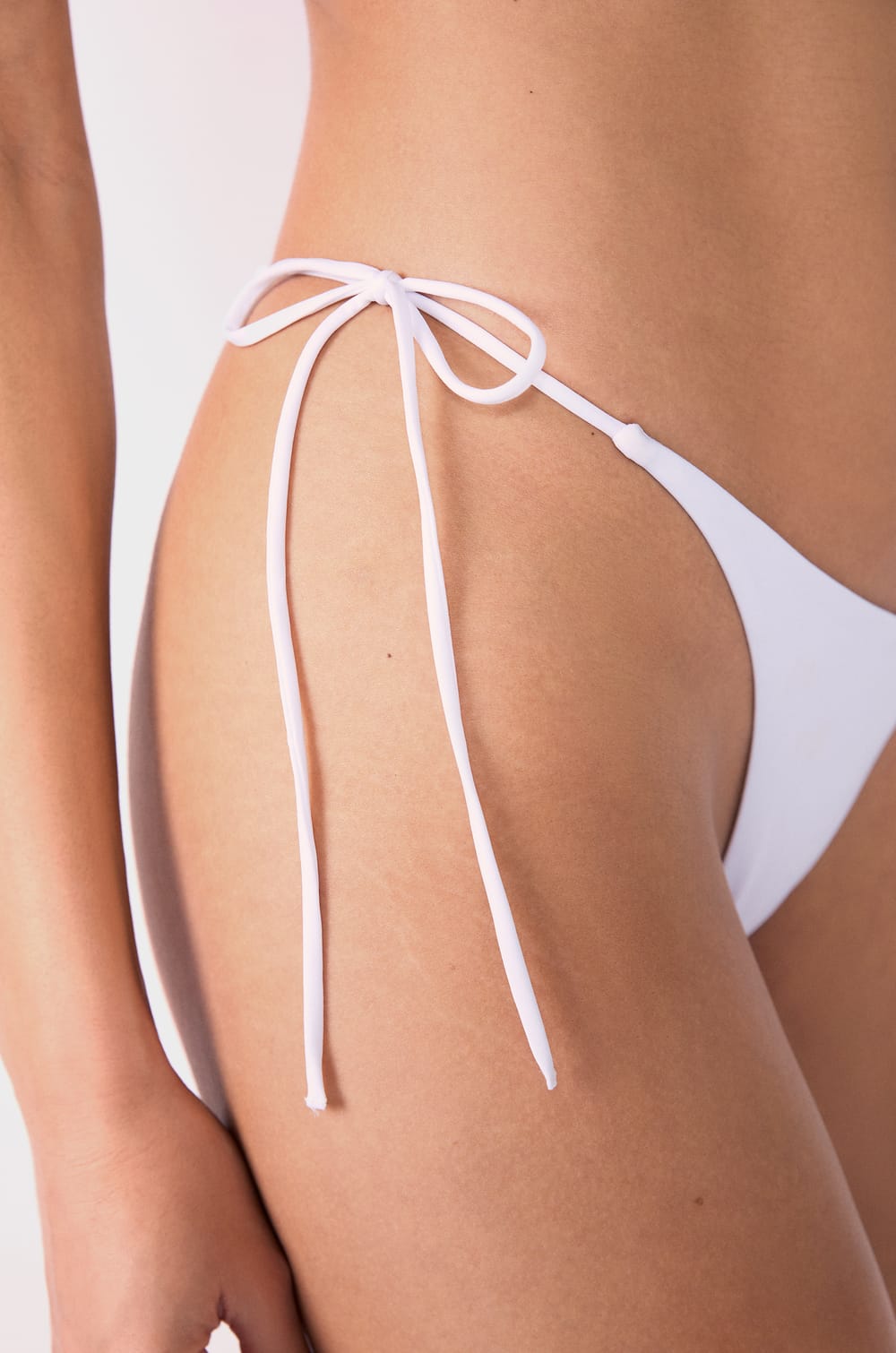 Brazilian tie-side bikini bottom;${refinementColor}