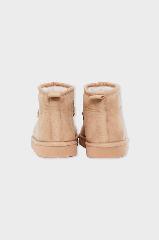 Chaussons bottines fourrés;${refinementColor}