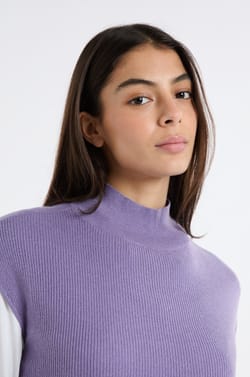 Pull sans manches col montant;${refinementColor}