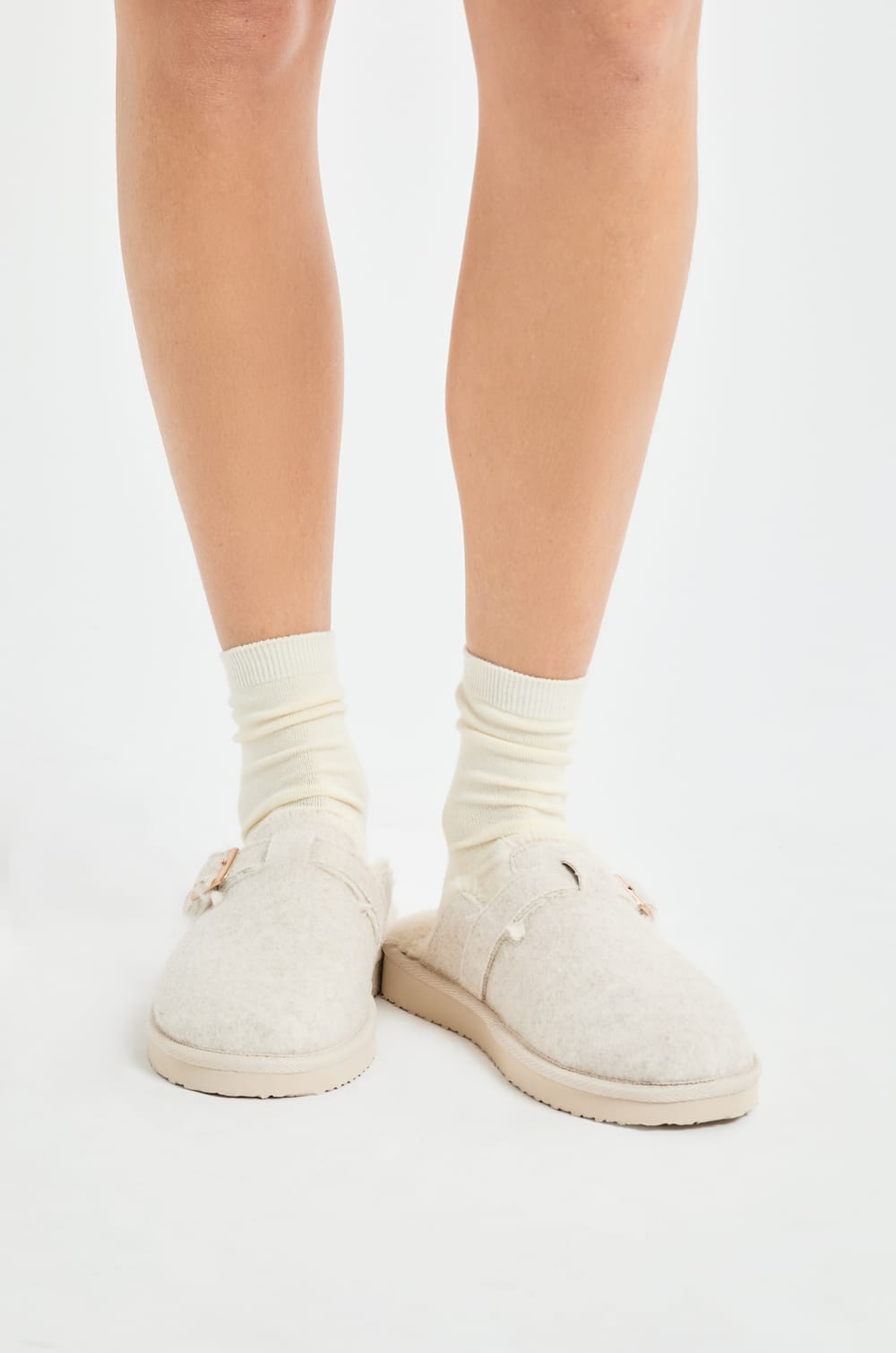 Socken aus feiner Strickware;${refinementColor}