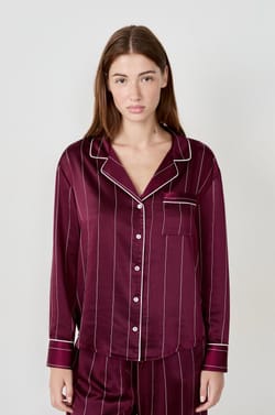 Chemise de pyjama à rayures en satin;${refinementColor}