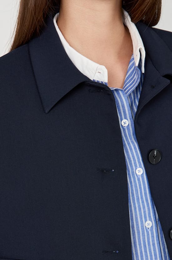 Veste de tailleur courte;${refinementColor}