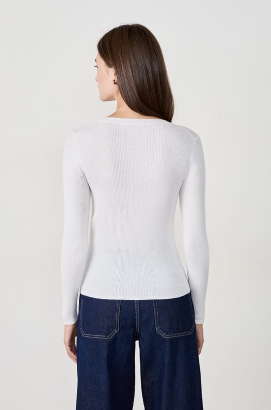 V-neck Sweater;${refinementColor}