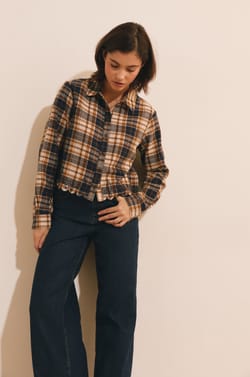 Chemise courte &agrave; carreaux avec broderies;${refinementColor}