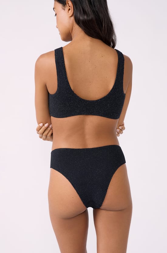 Triangle haut de maillot en matière extensible pailleté;${refinementColor}