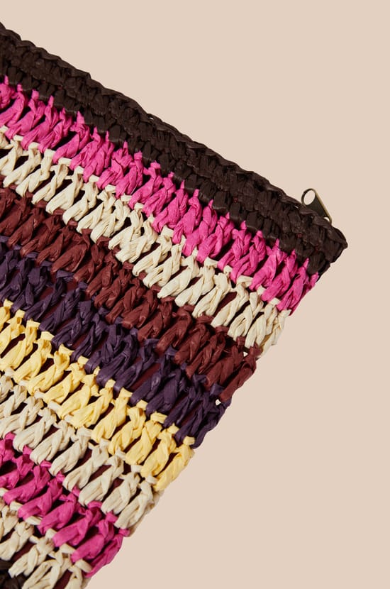 Pochette en raphia &agrave; rayures;${refinementColor}