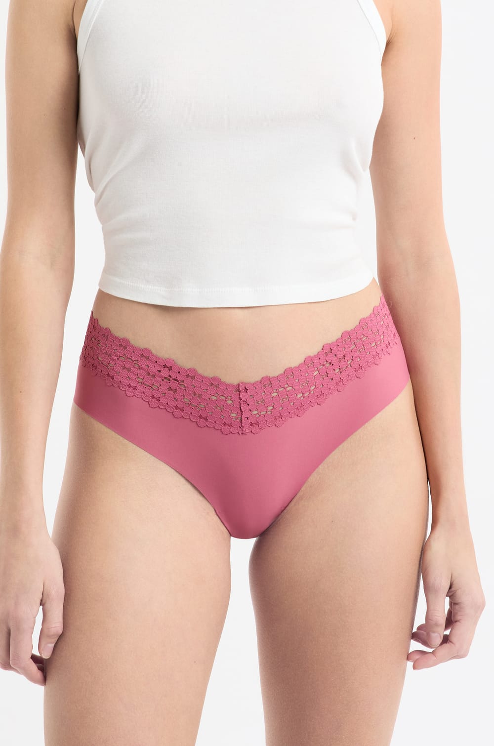 V-shape Hipster in Microfiber and Lace;${refinementColor}