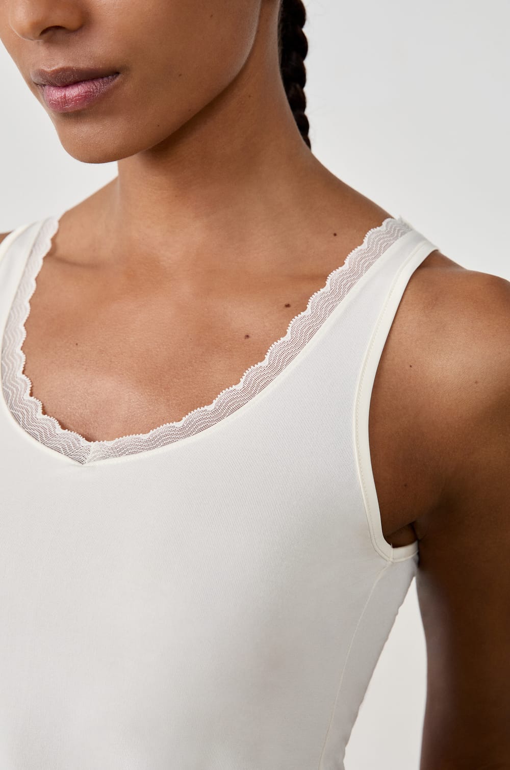 Thermal knit camisole;${refinementColor}