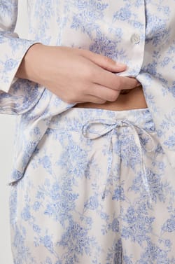 Pantalon de pyjama satiné;${refinementColor}