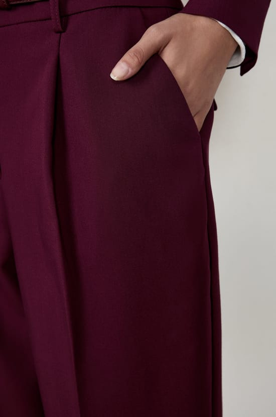 Pantalon coupe carotte;${refinementColor}