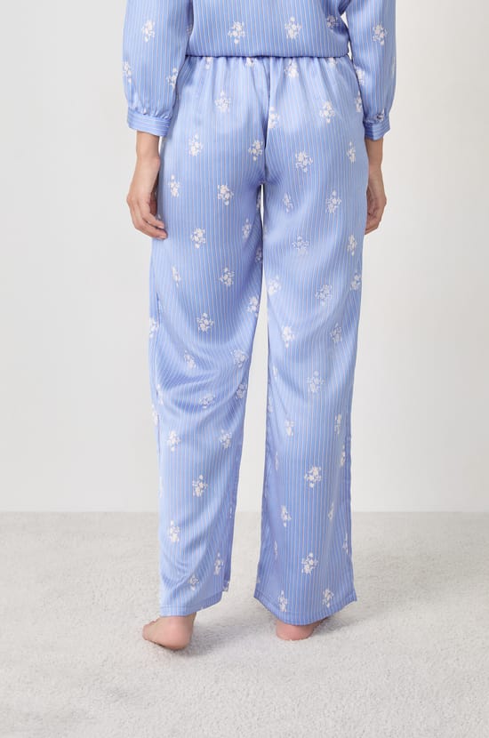 Pantalón de pijama satinado estampado;${refinementColor}