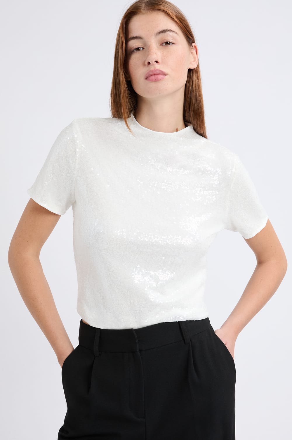 Short-sleeved sequin T-shirt;${refinementColor}