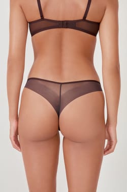 String transparent en tulle;${refinementColor}