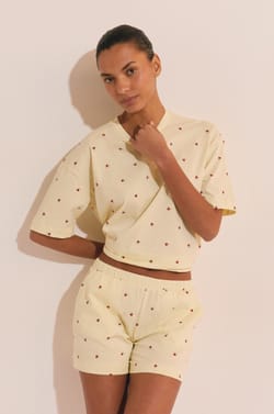 Pyjama 2 pi&egrave;ces motifs fraises;${refinementColor}