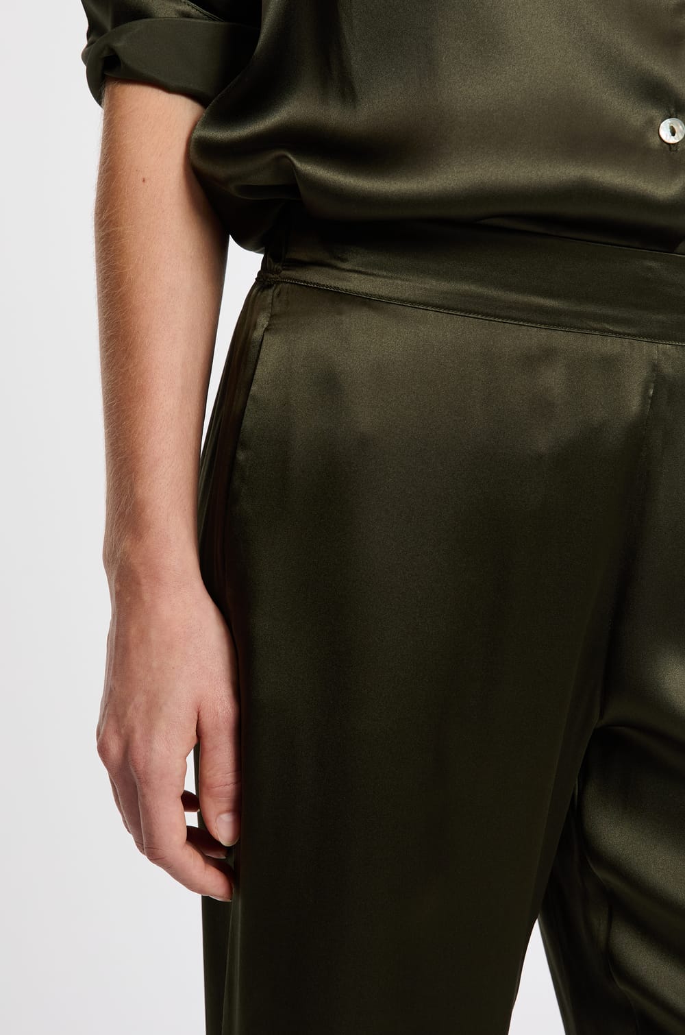 Pantalon de pyjama en soie;${refinementColor}