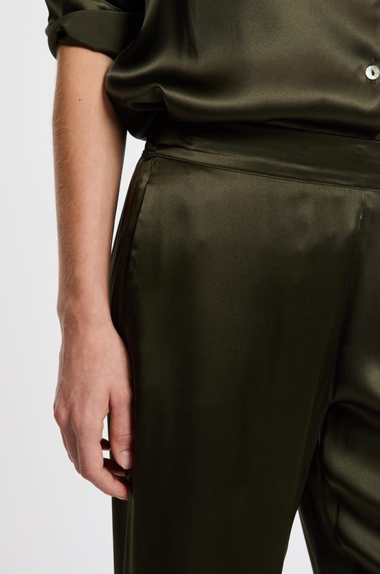 Pantalon de pyjama en soie;${refinementColor}