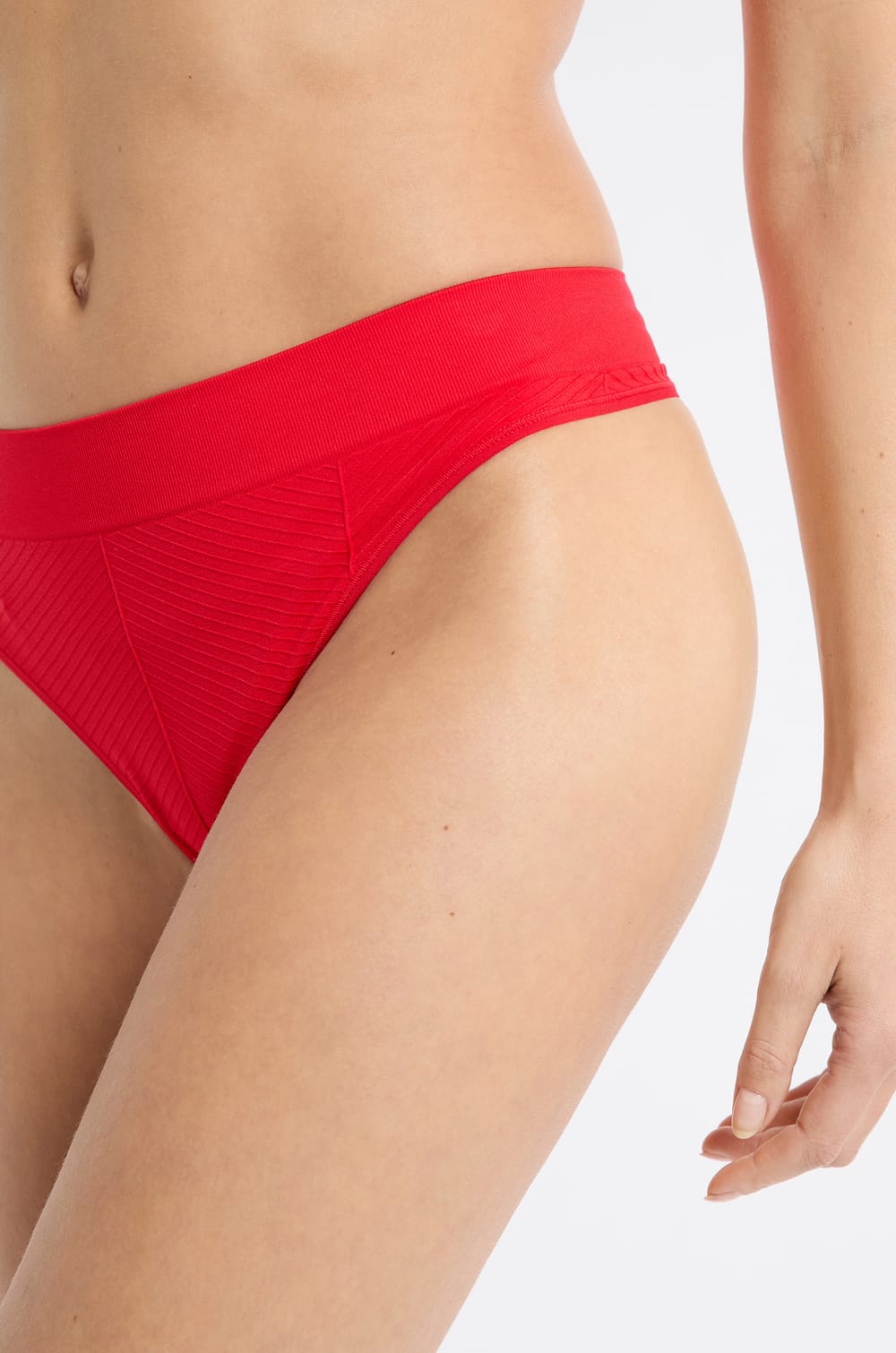 Seamless Thong;${refinementColor}