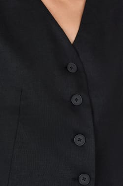 Sleeveless Button-Up Cardigan;${refinementColor}