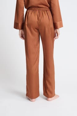 Pantalon de pyjama satiné à rayures;${refinementColor}
