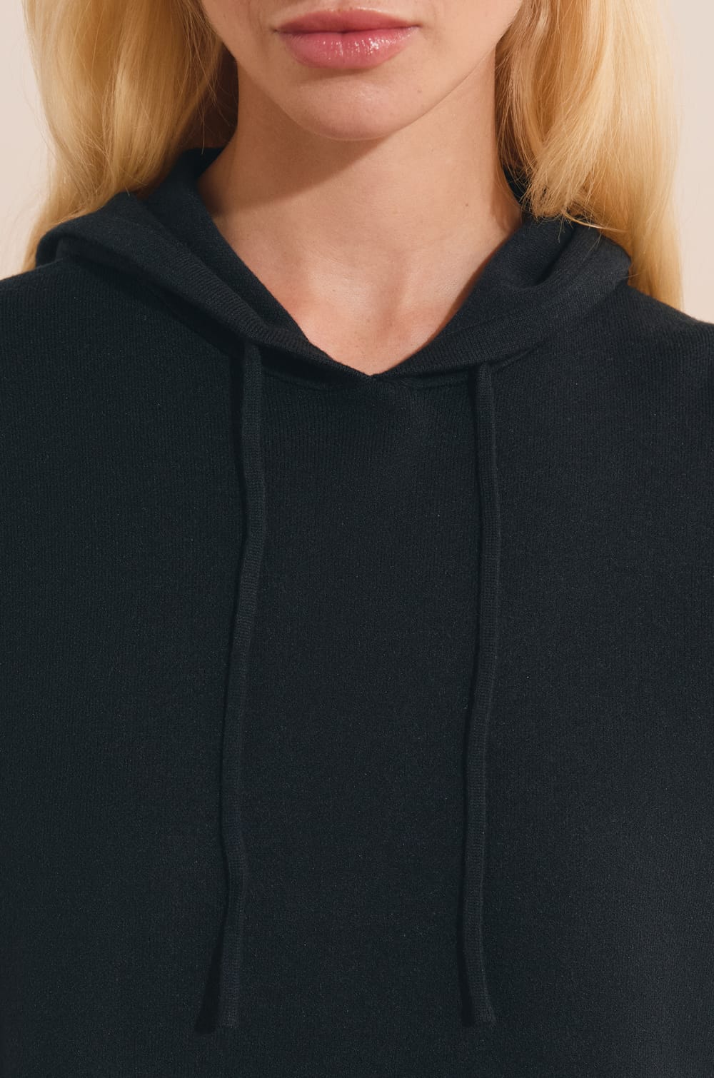 Sweatshirt &agrave; capuche;${refinementColor}