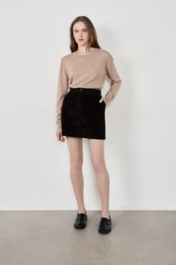 Short Velvet Skirt;${refinementColor}