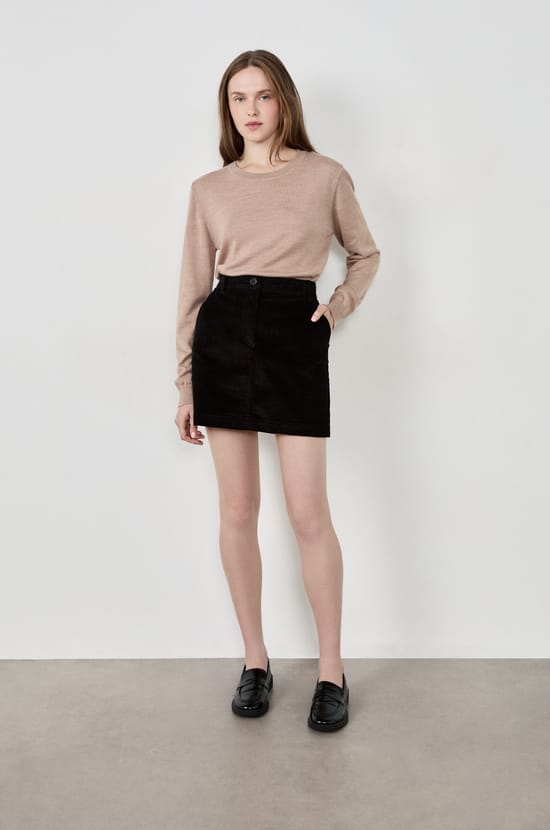 Short Velvet Skirt;${refinementColor}