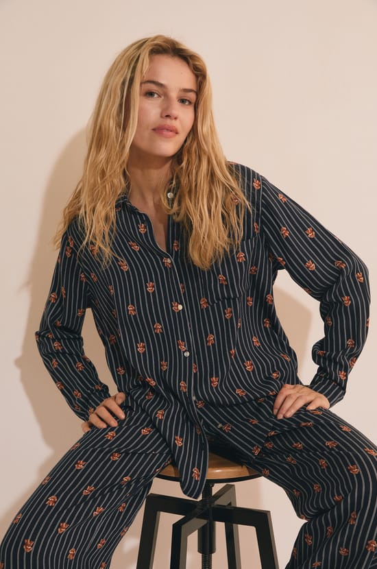 Pyjama Shirt with Dog Motifs;${refinementColor}
