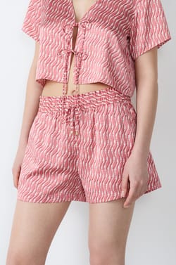 Pantalones cortos de pijama satinados estampados;${refinementColor}