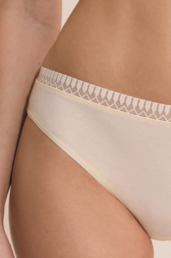 Organic Cotton Brief;${refinementColor}