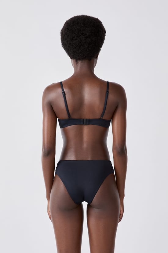 Haut de maillot de bain push-up;${refinementColor}