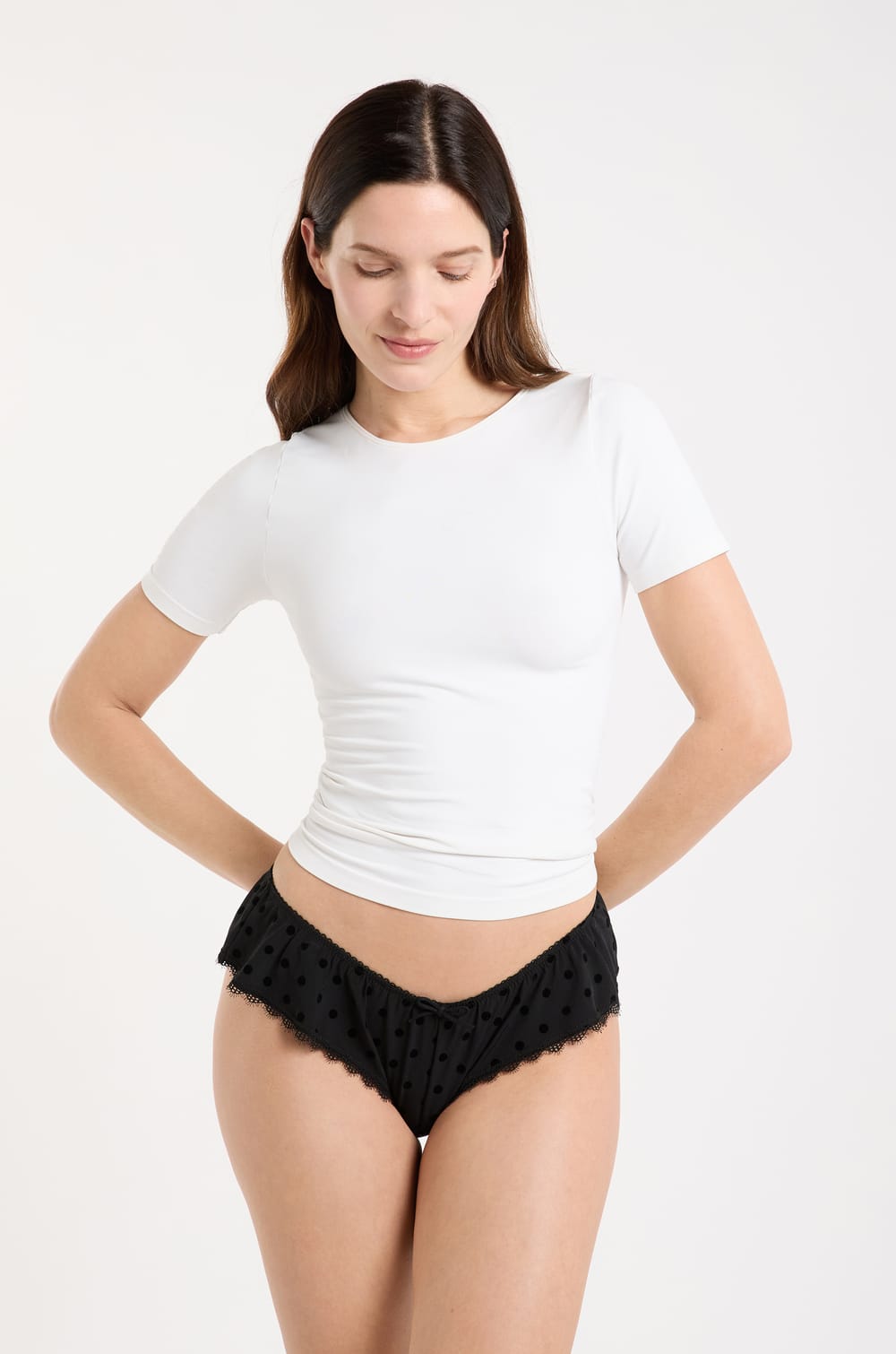 Shorty uni;${refinementColor}