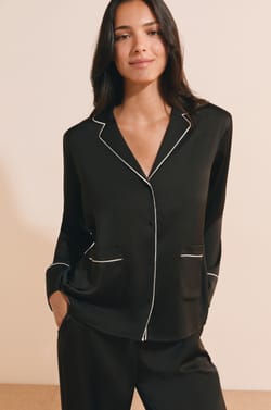 Chemise de pyjama satin&eacute;e;${refinementColor}