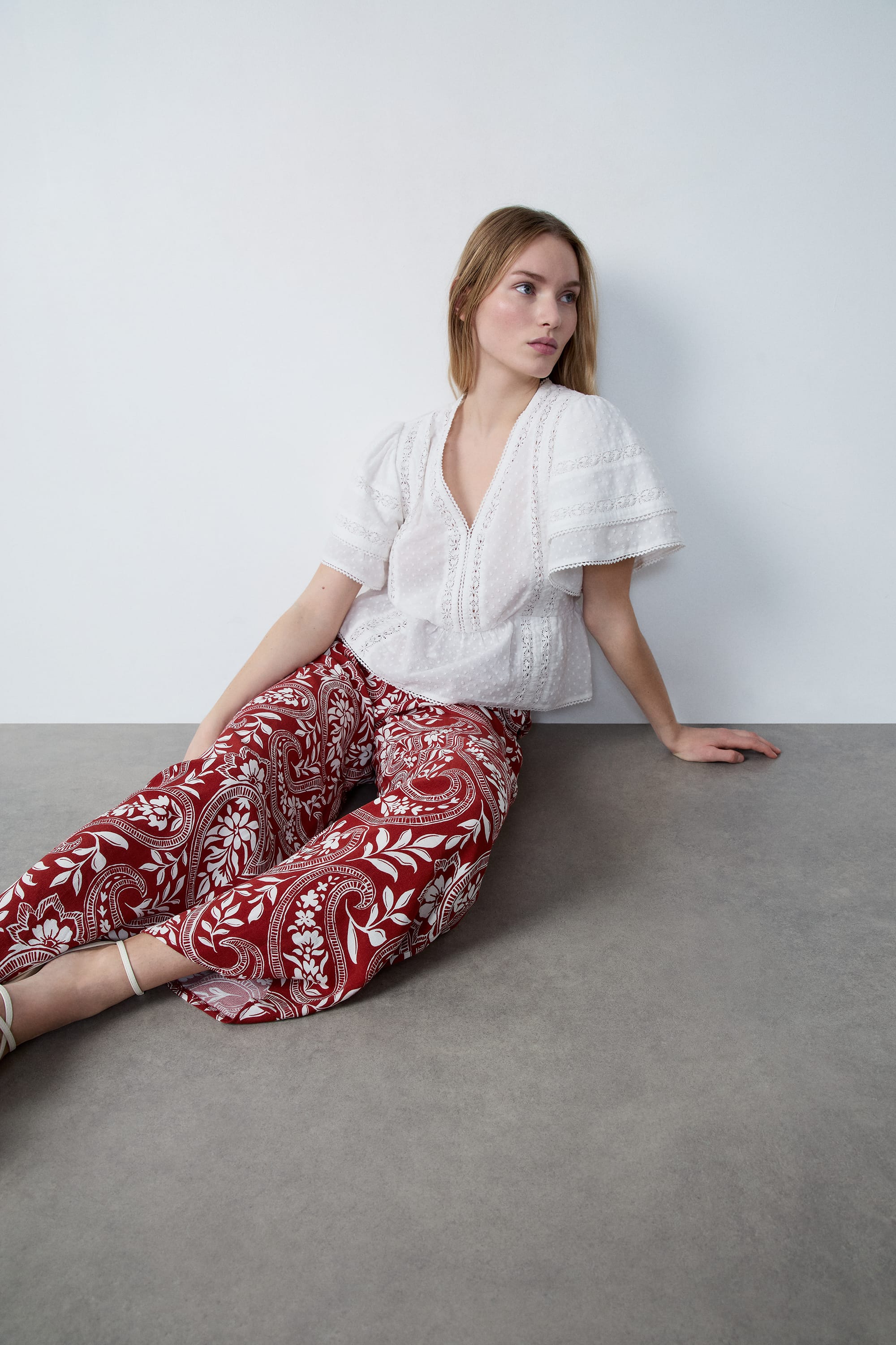 Pantalon fluide à motifs