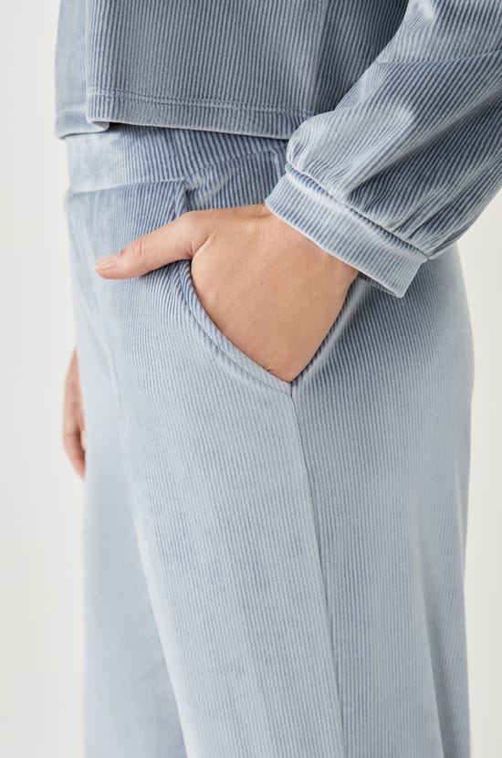 Pantal&oacute;n de pijama con efecto terciopelo;${refinementColor}