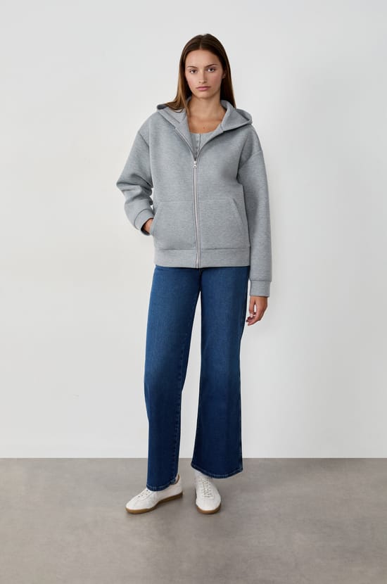 Sweatshirt à capuche;${refinementColor}