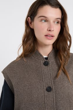 Veste sans manches avec laine;${refinementColor}