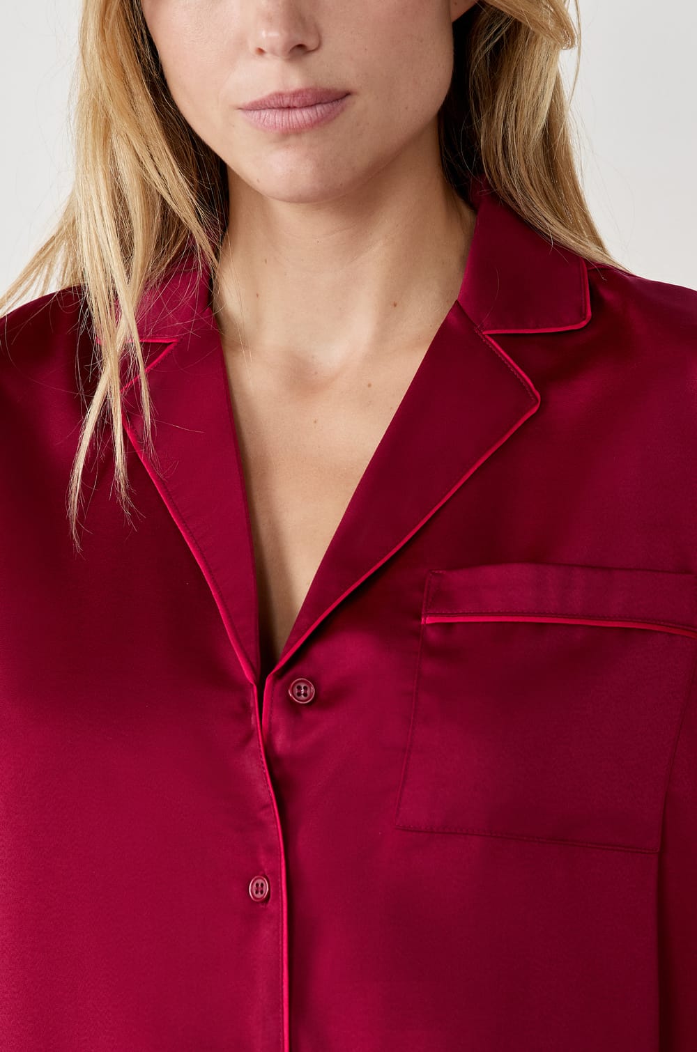 Chemise de pyjama satinée;${refinementColor}