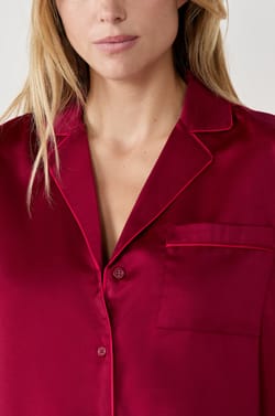 Chemise de pyjama satinée;${refinementColor}